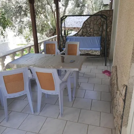 Villa Havuzlu Yazlik Burhaniye